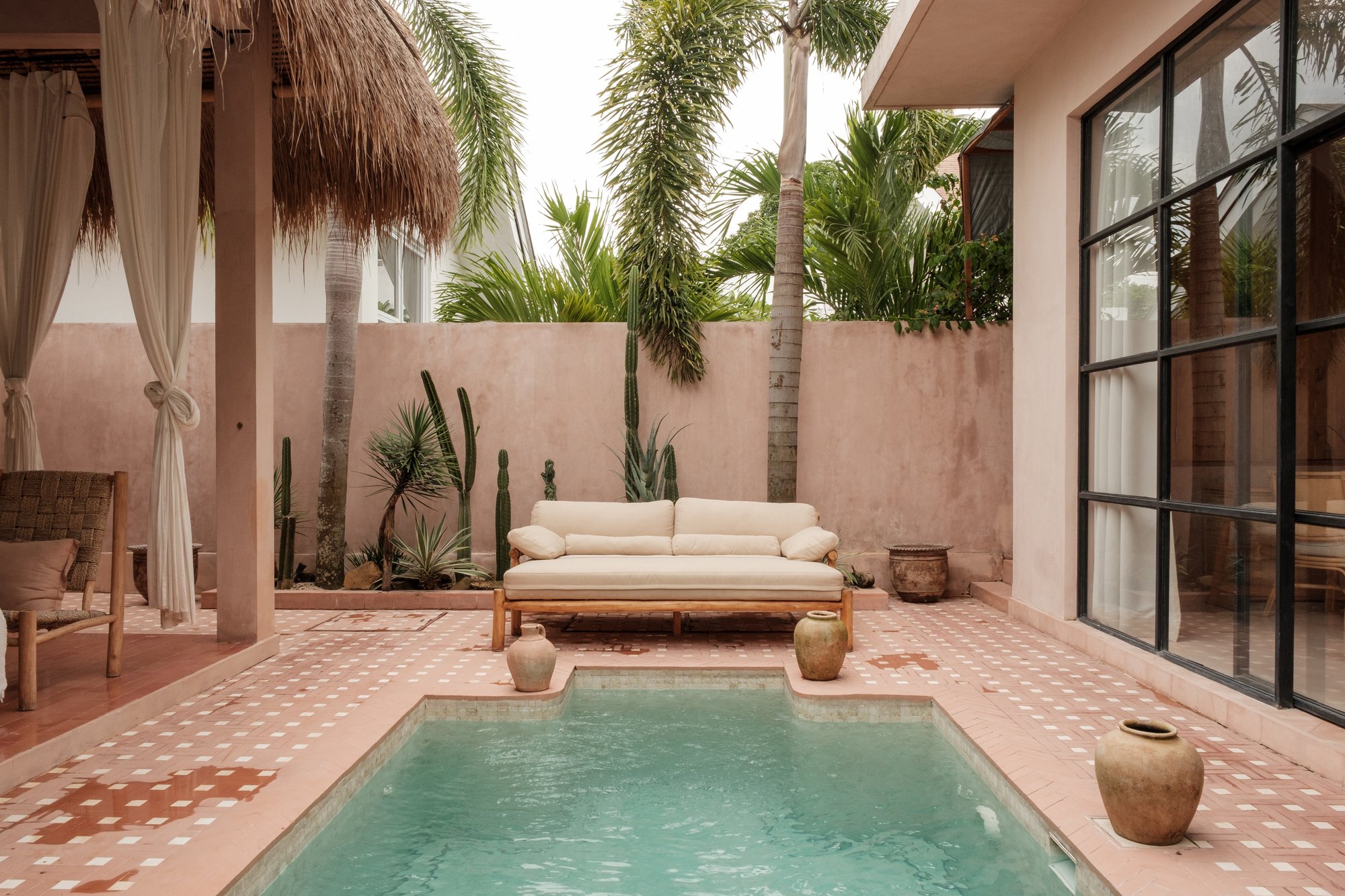 Tropical Home Tropical Style Pool Area